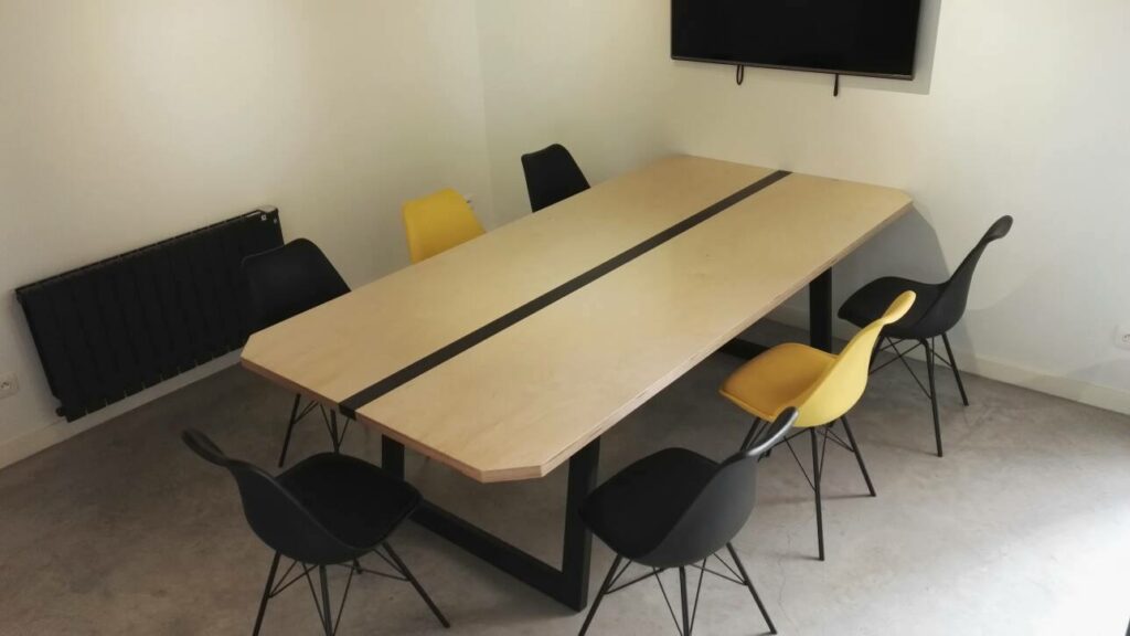 Vernis mat sur table