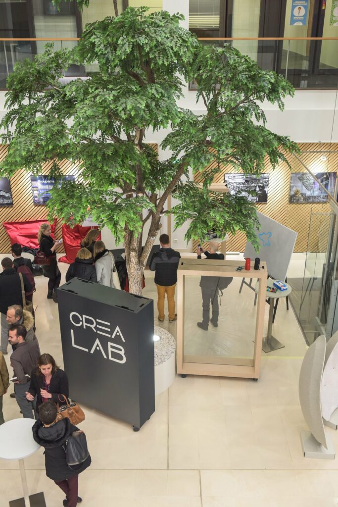 Vernis mat pour  aménagement d'une exposition